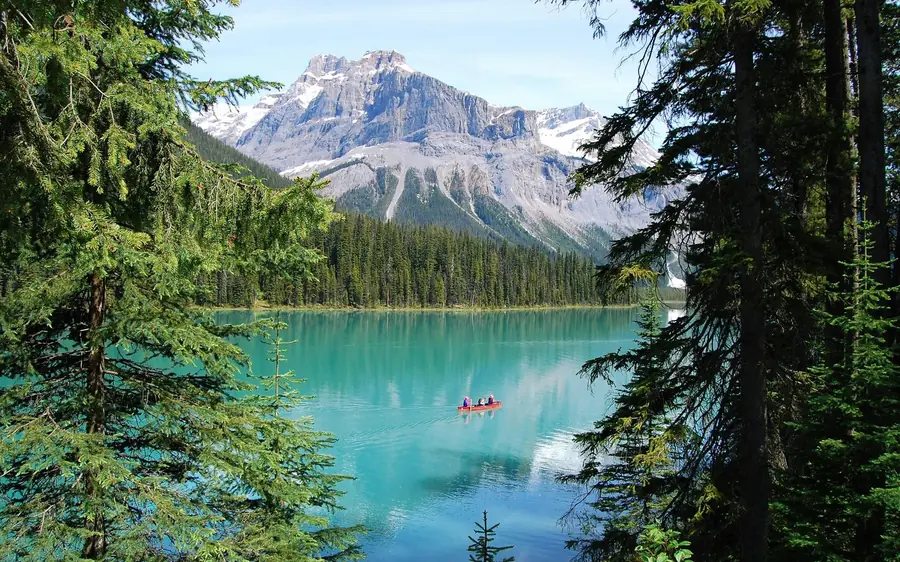 Emerald Lake in Yoho National Park